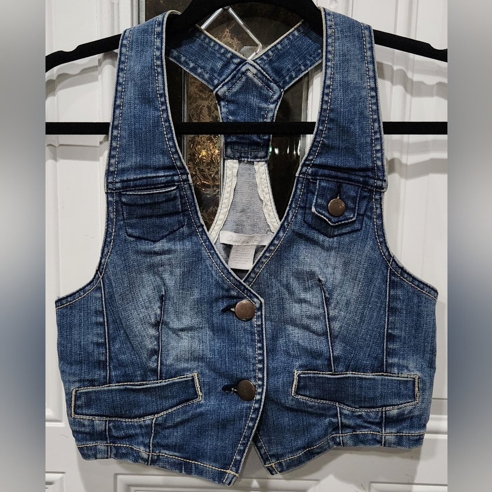 Charlotte Russe medium wash denim vest women's size Medium